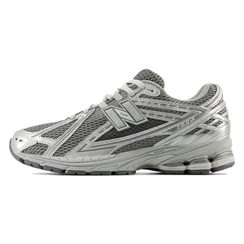 Buty Mężczyzna New Balance 1906R srebrny