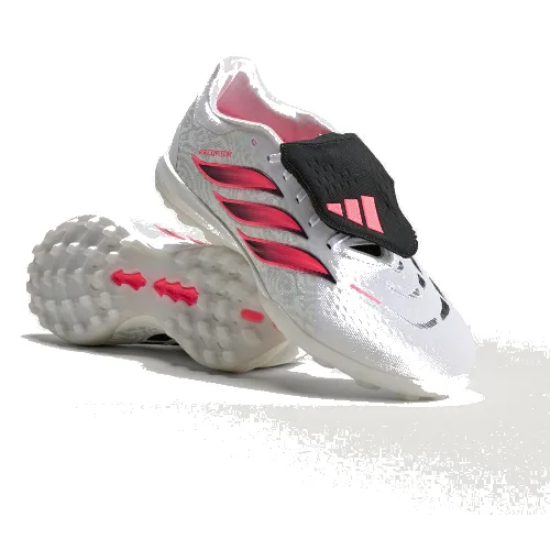 Buty piłkarskie z wywijanym językiem na sztuczną murawę Predator Pro