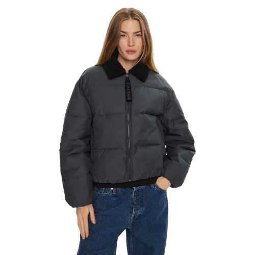 Calvin Klein Jeans Kurtka zimowa Aviator J20J224121 Czarny Relaxed Fit