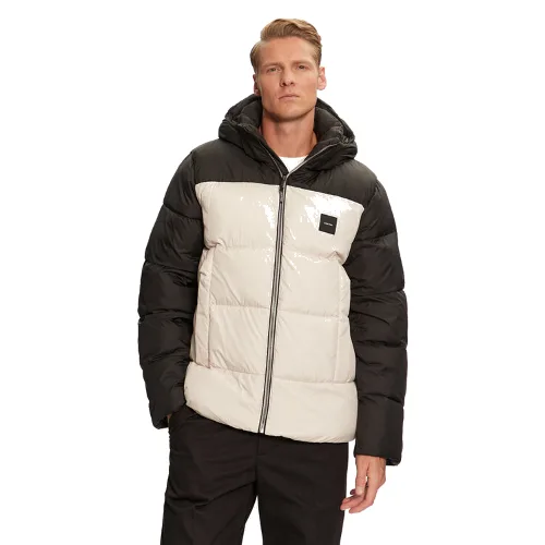 Calvin Klein Kurtka puchowa K10K114384 Beżowy Regular Fit