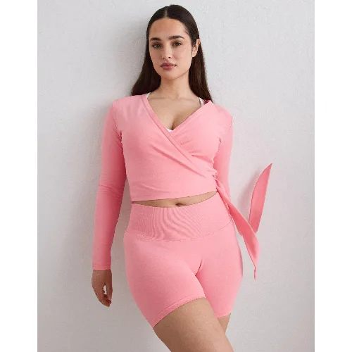 Damski top bezszwowy, kopertowy, z regulowanymi wiązaniami Shape różowy blush