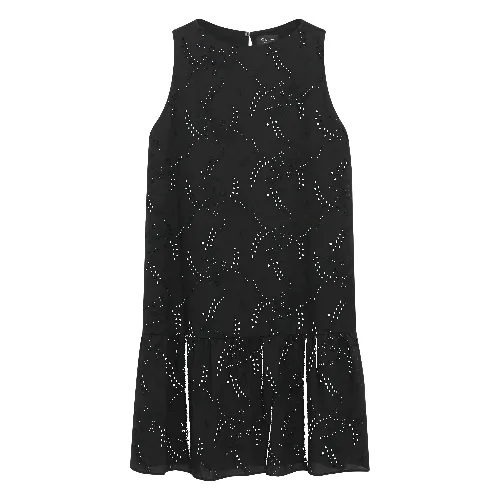 Kleid mit Lochstickerei und Rüschen