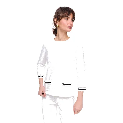 Lekki sweter z ozdobnymi lamówkami w kolorze écru