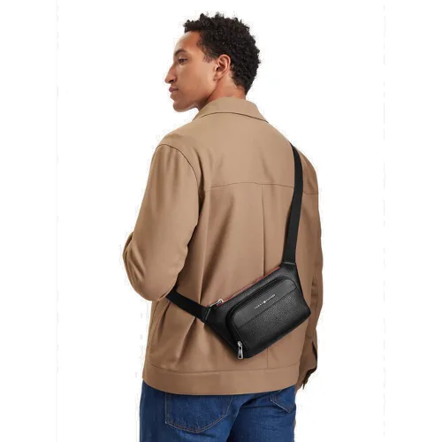 Nerka Tommy Hilfiger Th Central Bumbag AM0AM14755 Czarny