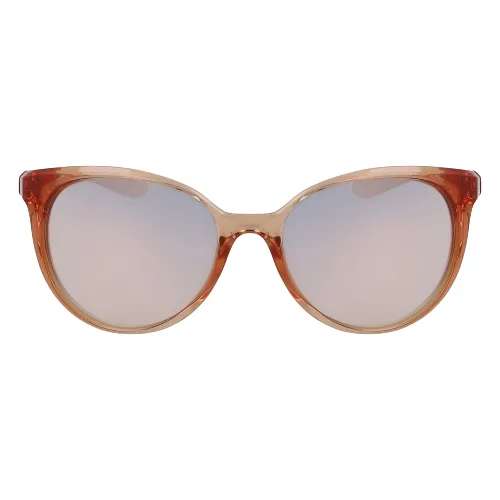 Okulary NIKE ESSENCEMCT82. Okulary przeciwsłoneczne, Kolor różowy. Kobieta.