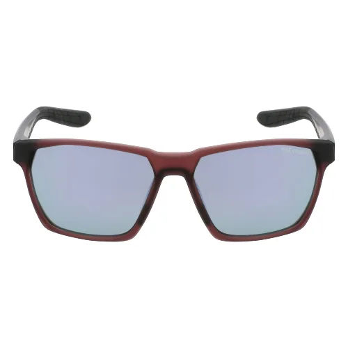Okulary NIKE NIKEMAVER. Okulary przeciwsłoneczne, Kolor PURPLE. Unisex.