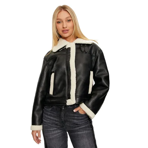 Pieces Kurtka z imitacji skóry Janelle 17141595 Czarny Regular Fit