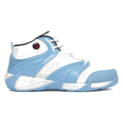 Sneakersy