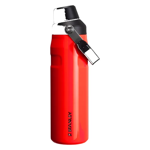 Stanley 1913 Izolowany próżniowo termos - 0,7L - THE ICEFLOW™ FAST FLOW BOTTLE Fitness i nawodnienie 1 ct Czerwony