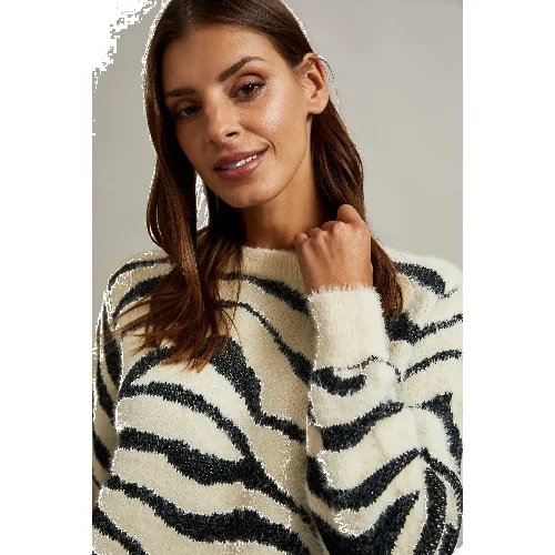 Sweter beżowy w zwierzęcy wzór