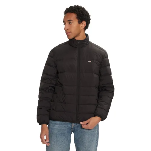 Tommy Jeans Kurtka puchowa DM0DM20686 Czarny Regular Fit